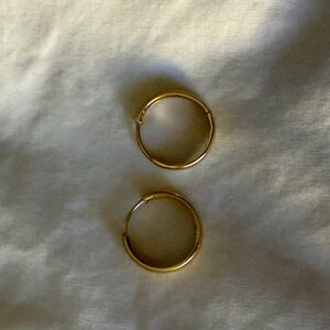 Mejuri 14k Yellow Gold Bold Medium Hoops earrings